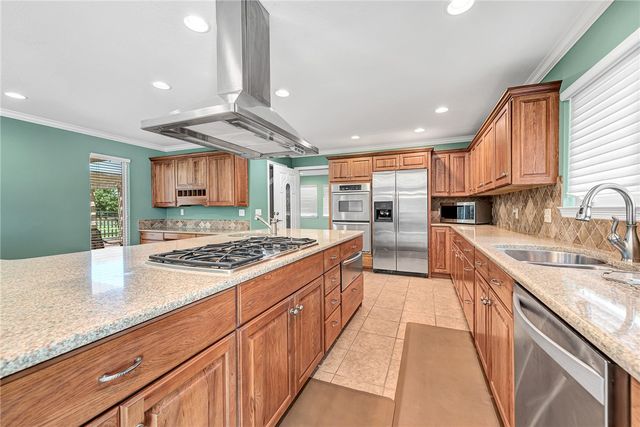 1325 Little Flock Drive, Rogers, AR 72756