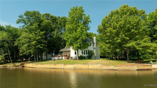 373 Land Or Dr, Ruther Glen, VA 22546