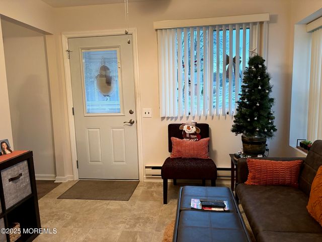 10 Constitution Boulevard B, Whiting, NJ 08759