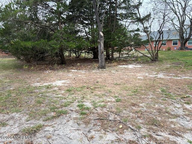 10 Constitution Boulevard B, Whiting, NJ 08759