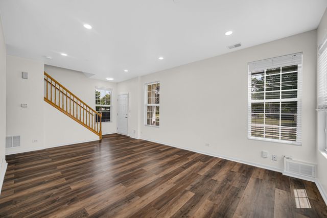 191 Willoughby Court A, Yorkville, IL 60560