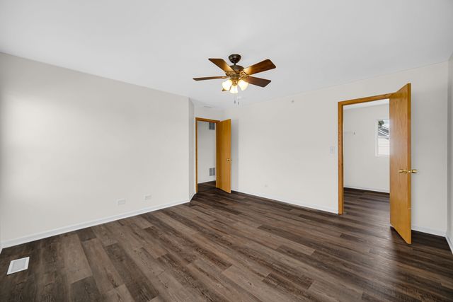 191 Willoughby Court A, Yorkville, IL 60560