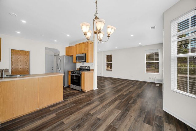 191 Willoughby Court A, Yorkville, IL 60560