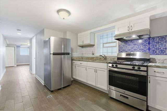 4140 N Western Avenue, Chicago, IL 60618