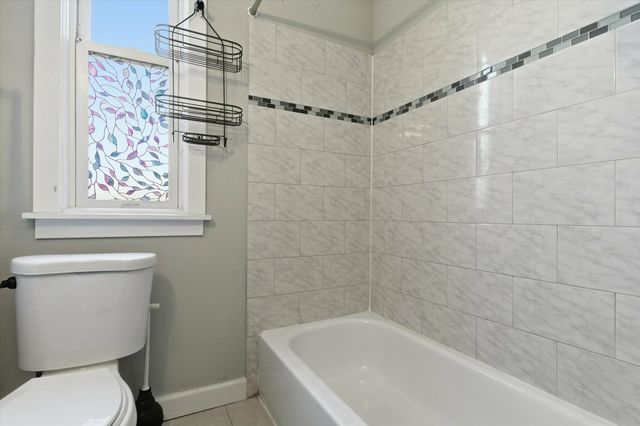 4140 N Western Avenue, Chicago, IL 60618