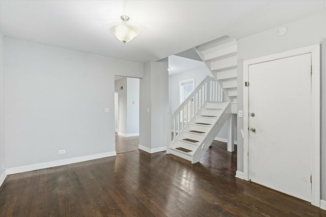 4140 N Western Avenue, Chicago, IL 60618