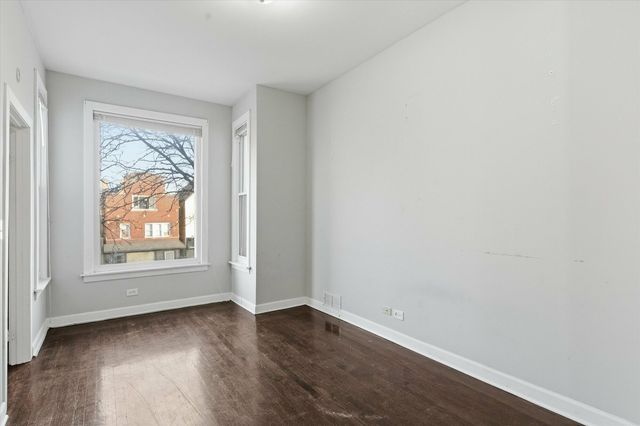 4140 N Western Avenue, Chicago, IL 60618