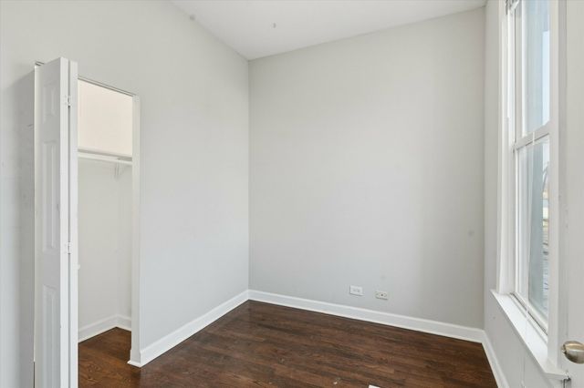 4140 N Western Avenue, Chicago, IL 60618