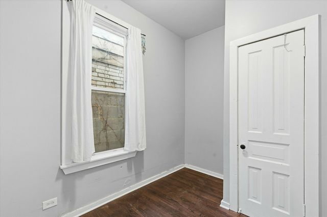 4140 N Western Avenue, Chicago, IL 60618