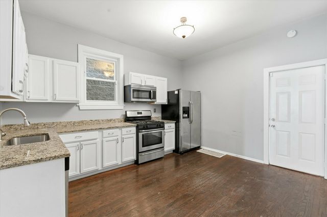 4140 N Western Avenue, Chicago, IL 60618