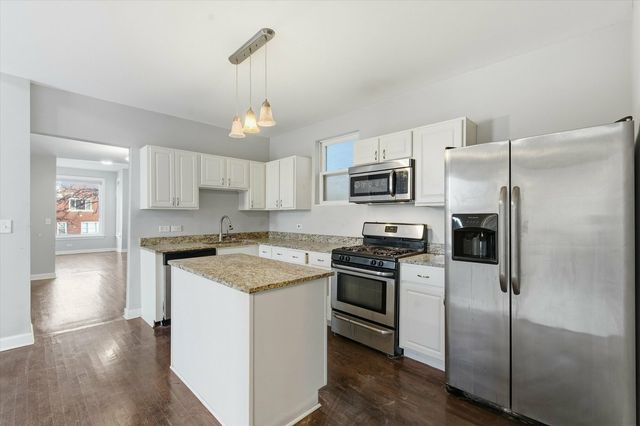 4140 N Western Avenue, Chicago, IL 60618