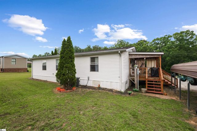 143 Perry Road, Woodruff, SC 29388