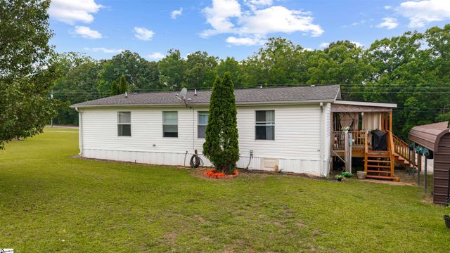 143 Perry Road, Woodruff, SC 29388