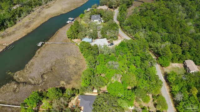 Pandora Dr, Milton, FL 32583