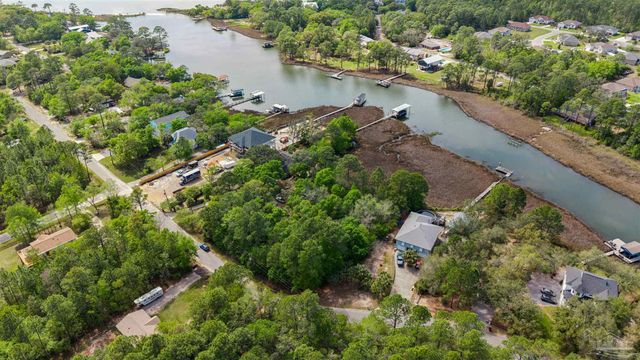 Pandora Dr, Milton, FL 32583