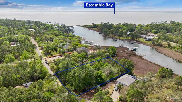Pandora Dr, Milton, FL 32583