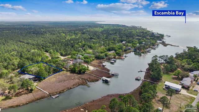 Pandora Dr, Milton, FL 32583