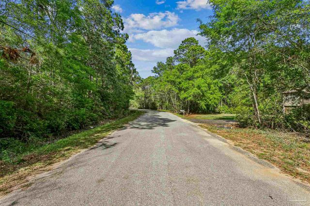 Pandora Dr, Milton, FL 32583