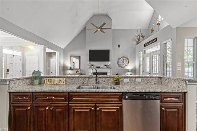 1209 Bingham ARCH, Chesapeake, VA 23320