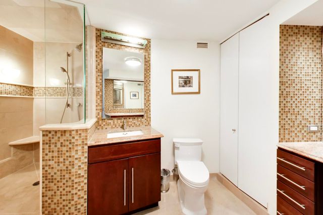 360 E Randolph Street 1401, Chicago, IL 60601