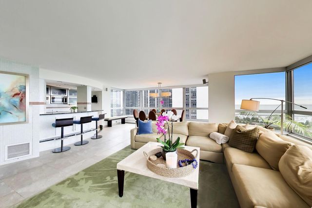 360 E Randolph Street 1401, Chicago, IL 60601