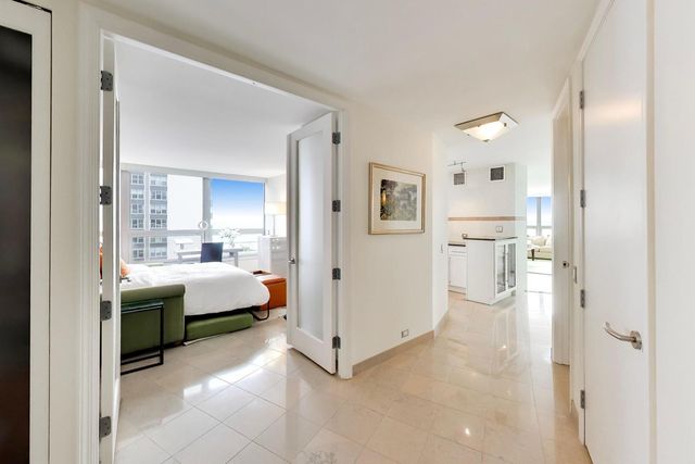 360 E Randolph Street 1401, Chicago, IL 60601