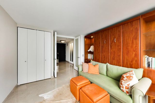 360 E Randolph Street 1401, Chicago, IL 60601