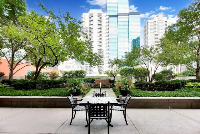 360 E Randolph Street 1401, Chicago, IL 60601