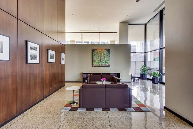 360 E Randolph Street 1401, Chicago, IL 60601