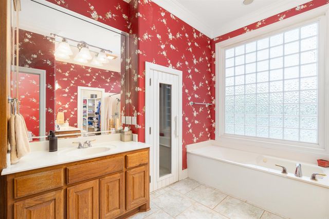 10 Guindola Lane, Hot Springs Village, AR 71909