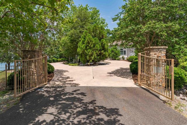 10 Guindola Lane, Hot Springs Village, AR 71909