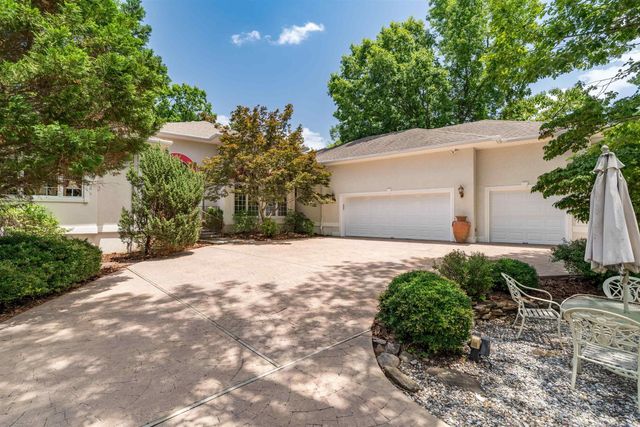 10 Guindola Lane, Hot Springs Village, AR 71909