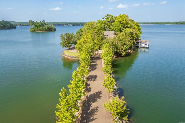 10 Guindola Lane, Hot Springs Village, AR 71909