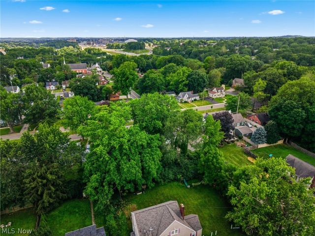 2131 Mount Vernon Boulevard NW, Canton, OH 44709