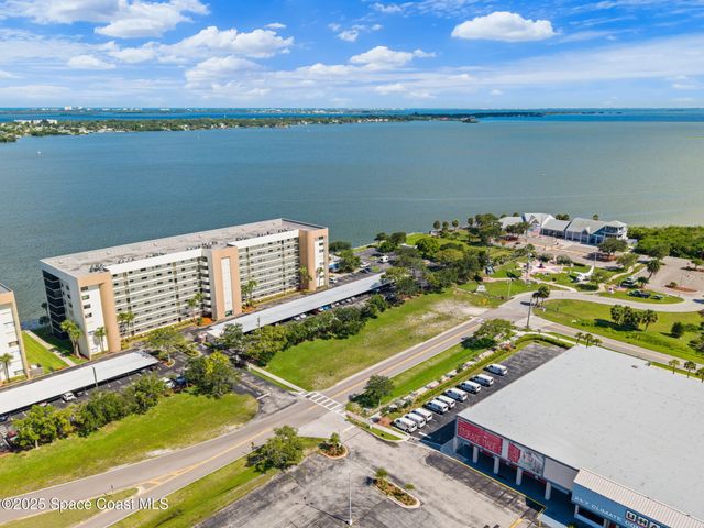 300 S Sykes Creek Parkway 204, Merritt Island, FL 32952