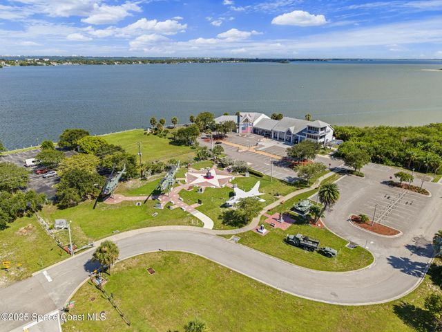 300 S Sykes Creek Parkway 204, Merritt Island, FL 32952