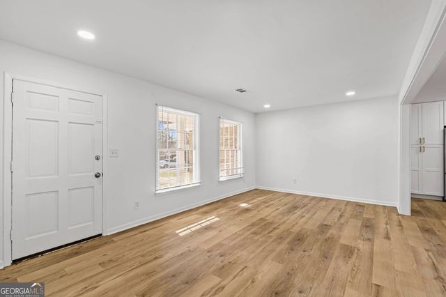 3993 Brookcrest Circle, Decatur, GA 30032