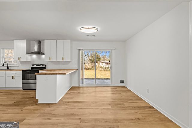 3993 Brookcrest Circle, Decatur, GA 30032