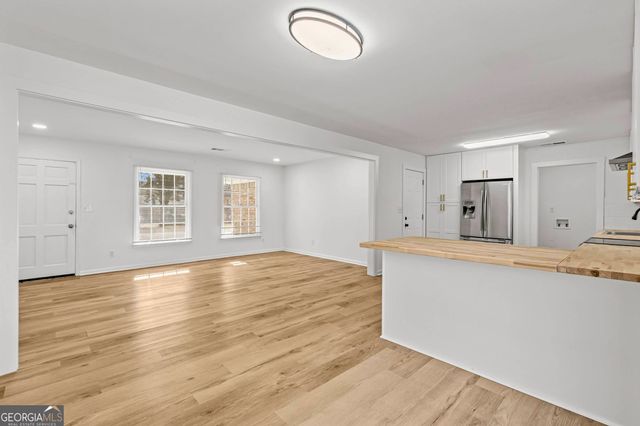 3993 Brookcrest Circle, Decatur, GA 30032