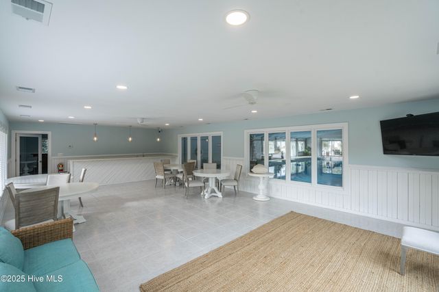 312 Cape Fear Loop, Emerald Isle, NC 28594