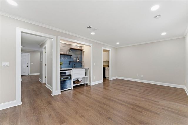 1567 Paces Ferry North SE Drive, Smyrna, GA 30080