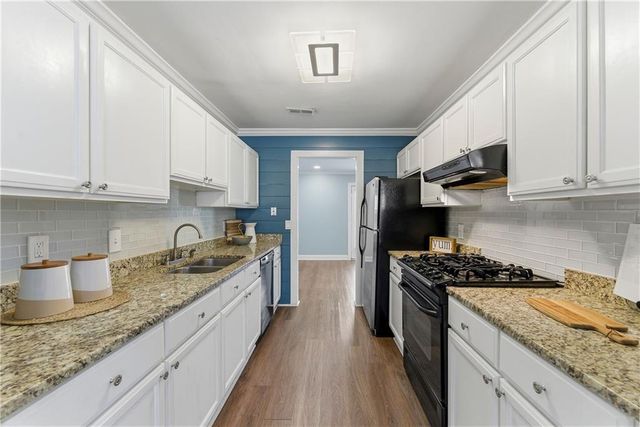 1567 Paces Ferry North SE Drive, Smyrna, GA 30080