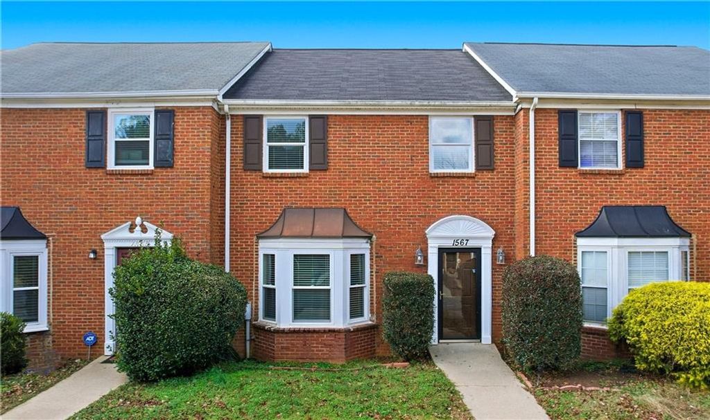 1567 Paces Ferry North SE Drive, Smyrna, GA 30080