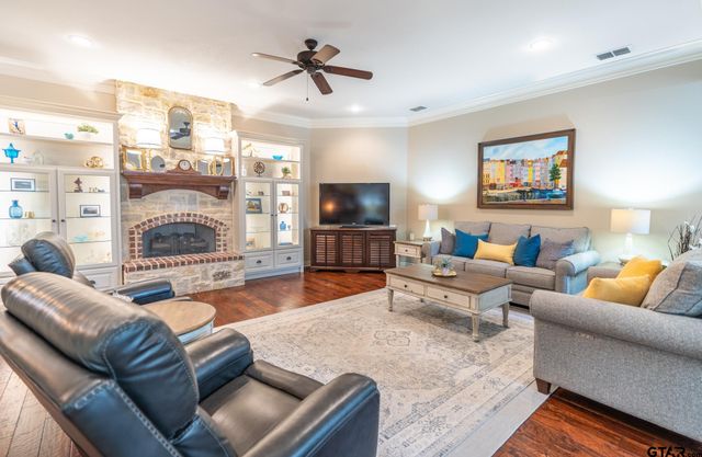 23618 Lakeview Dr, Bullard, TX 75757