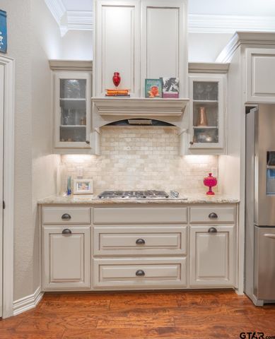 23618 Lakeview Dr, Bullard, TX 75757