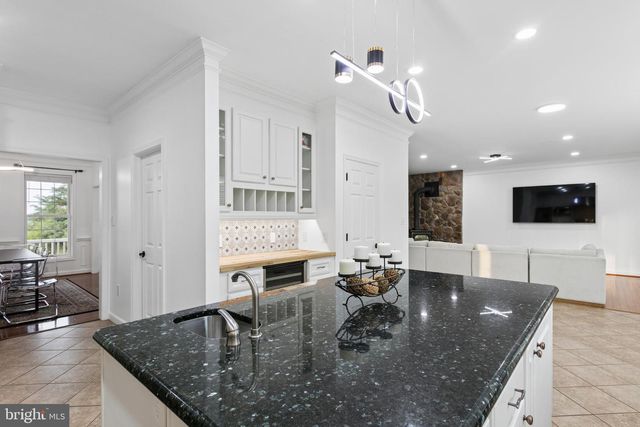 1101 MOUNTAIN RD, Haymarket, VA 20169
