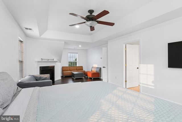 1101 MOUNTAIN RD, Haymarket, VA 20169