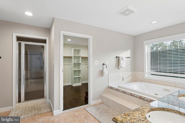 1101 MOUNTAIN RD, Haymarket, VA 20169