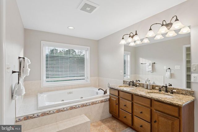 1101 MOUNTAIN RD, Haymarket, VA 20169