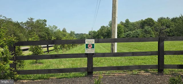 1101 MOUNTAIN RD, Haymarket, VA 20169